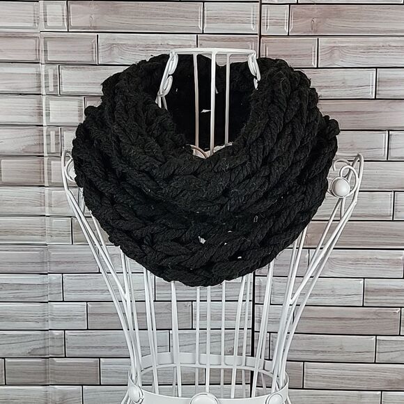 Infinity neck scarf One Size - Picture 1 of 6